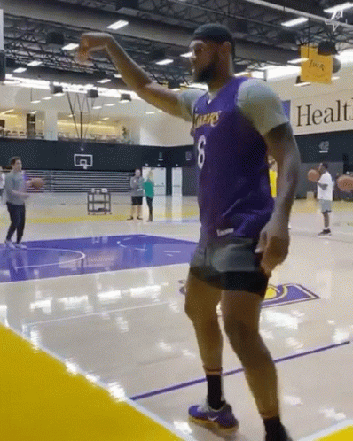 :lebron-james-dancing: