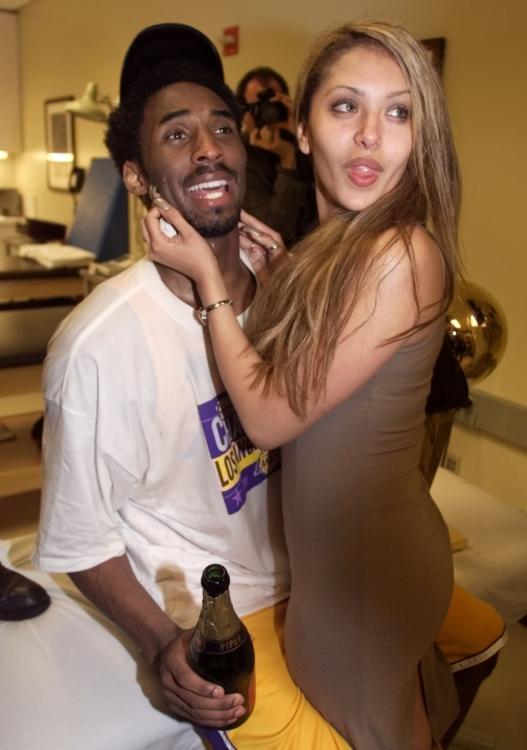 206474-kobe-and-vanessa-bryant.jpg