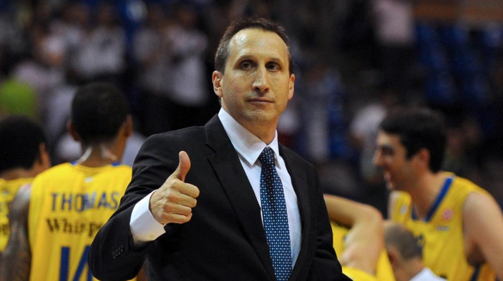 140620141143-david-blatt-iso-thumbs-up-062014.1200x672.jpg