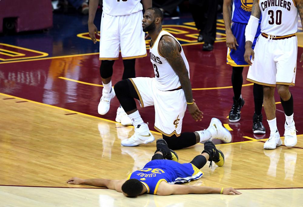 2016 NBA Finals Game Six bgcNCNNgrrox.jpg