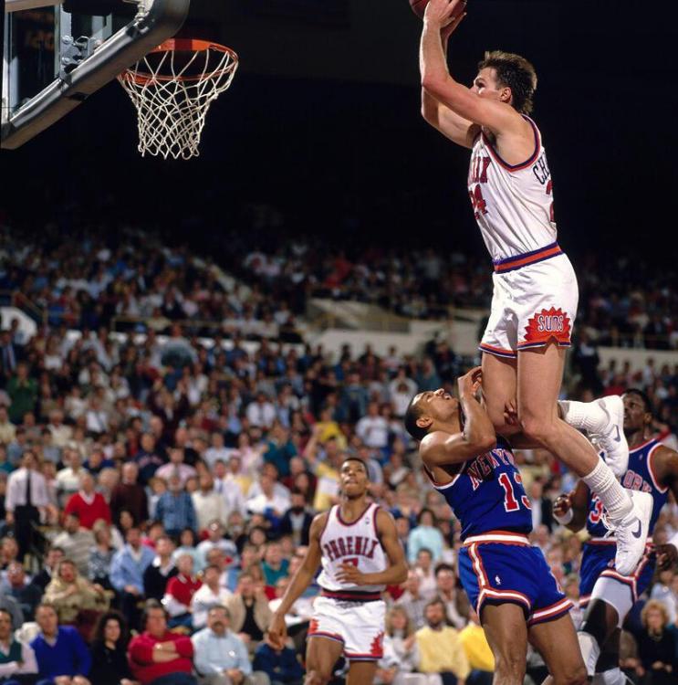 best-dunk-ever-tom-chambers-mark-jackson.jpg