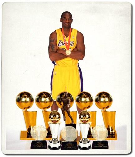 kobetrophiesweb-1411053789-2267939.jpg.840214732d4ee674d0ac39190ad77e0f.jpg