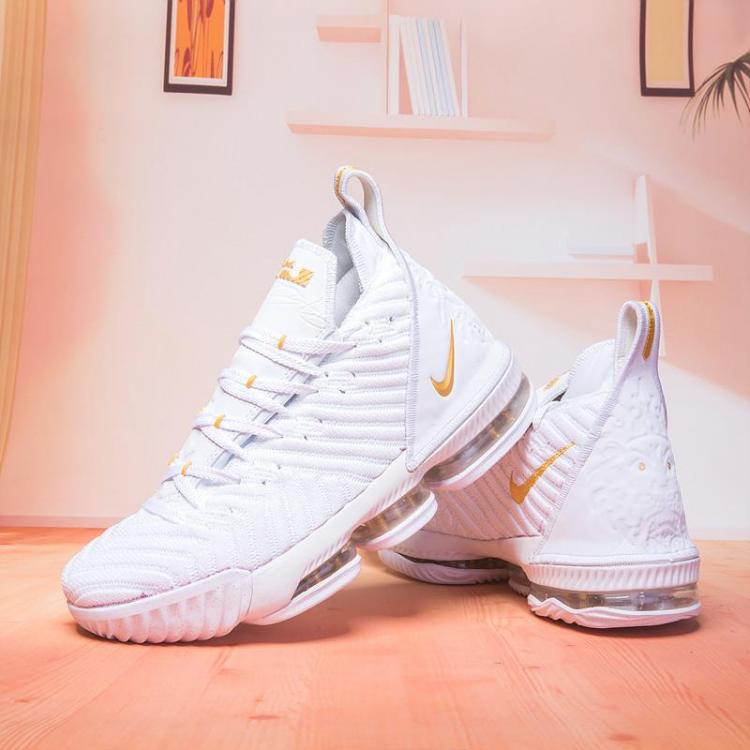 nike-lebron-16-white-yellow-1.thumb.jpg.e2acf7e44a776e1ecd1defa279ae04ba.jpg