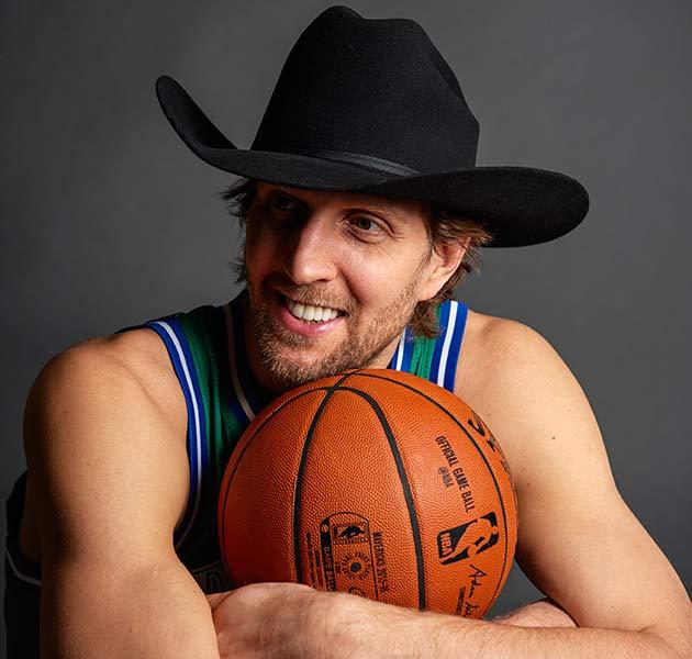 dirk-nowitzki-mavericks.jpg.6f6b172655afa0896c6b13bb0ee3c8c3.jpg