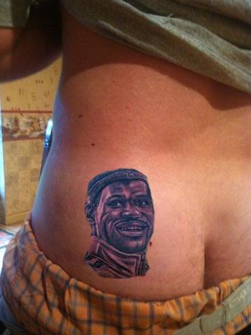 2042350346_cool-story-bro-ass-tattoo.jpg.33830c4db45f69f892f3dc3264614852.jpg