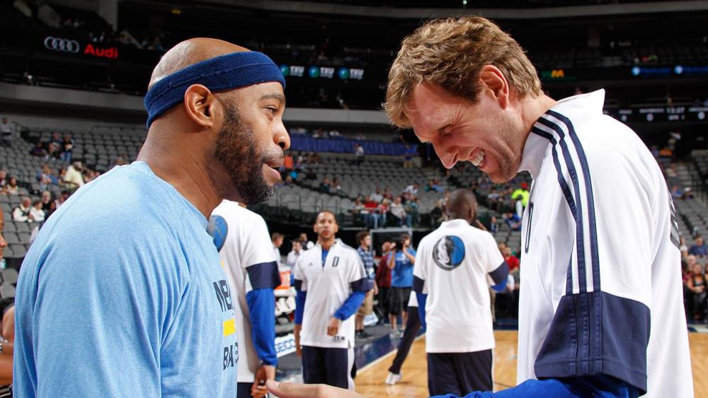 vince_carter_dirk_nowitzki_nba_awards_fb.jpg