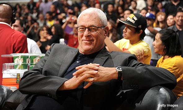 phil-jackson-chillin.jpg.a9a64db5ba5265cc18e700955ba67f32.jpg