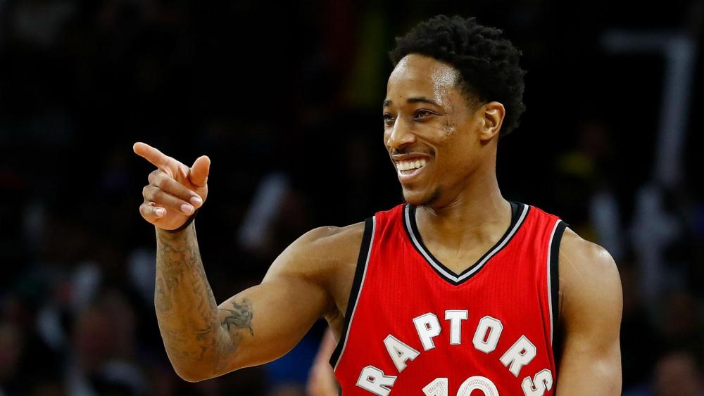 demar-derozan-ftr-091917jpg_1ny1l18r5u7jx16tdkem5zdct9.jpg