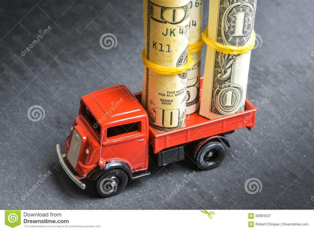 грузовик-с-еньгами-83904527.jpg
