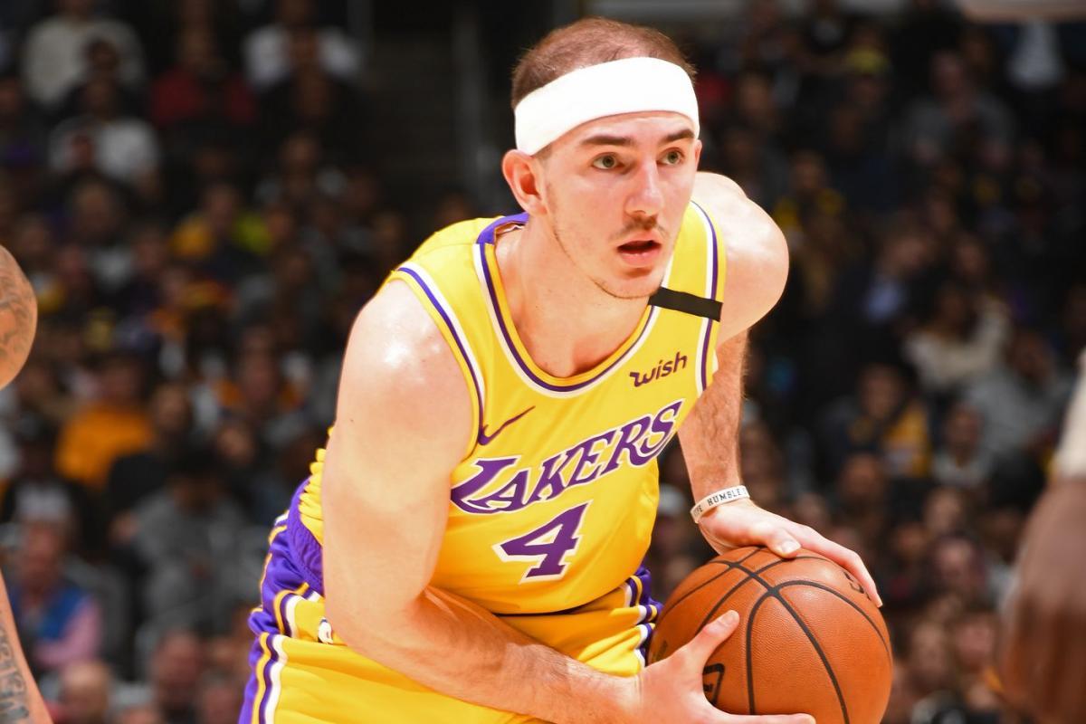 Caruso баскетболист