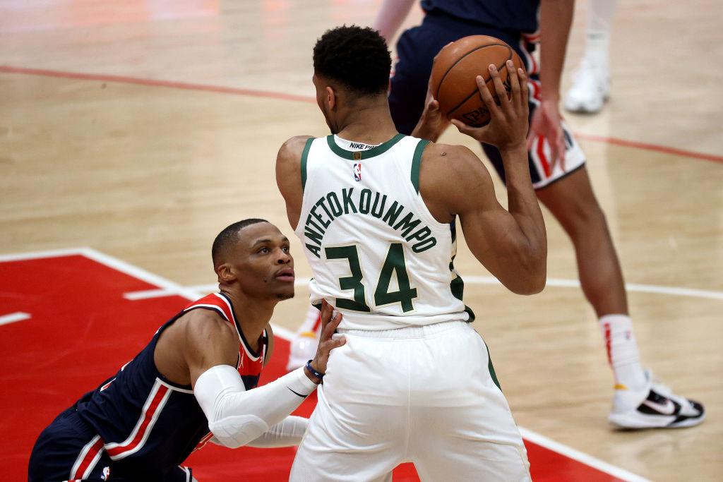 Брат баскетболист. Адетокумбо баскетболист братья. 120 Очков NBA