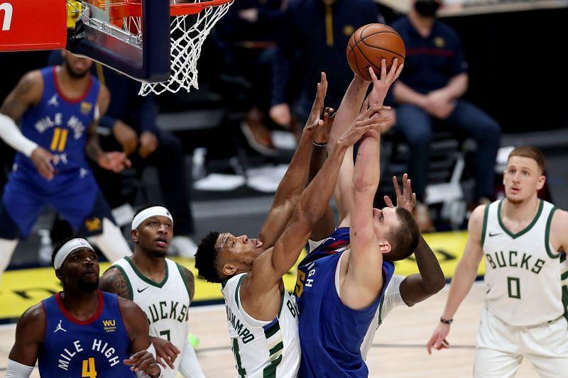 НБА. 37+10+11 от Йокича помогли «Денверу» разгромить «Милуоки», «Финикс» одолел «Лейкерс» и другие матчи
