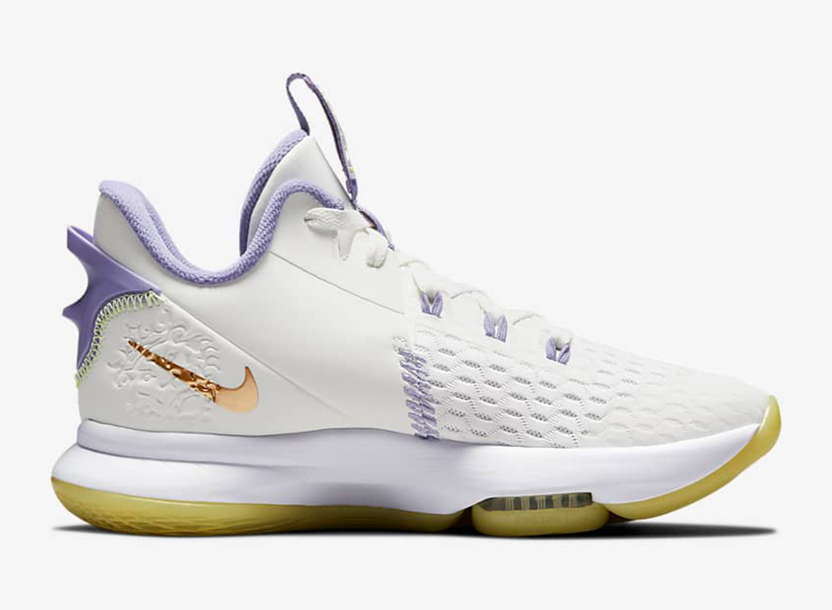 lebron witness 4 summit white
