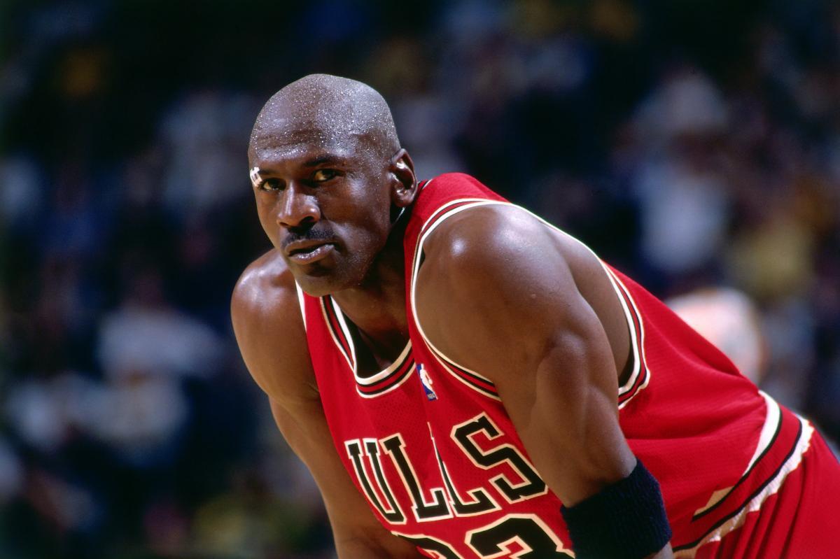 Michael Jordan dunking