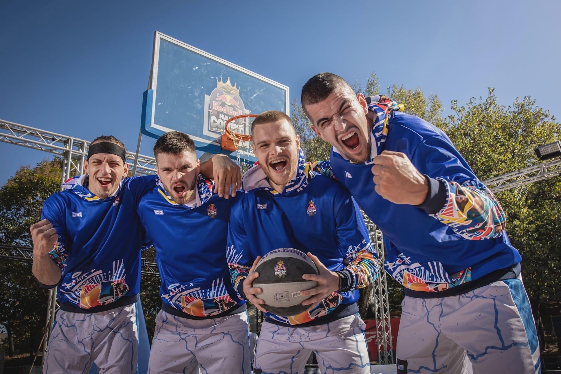 Россиянки победили на Мировом турнире Red Bull Half Court, мужчины заняли 2-е место