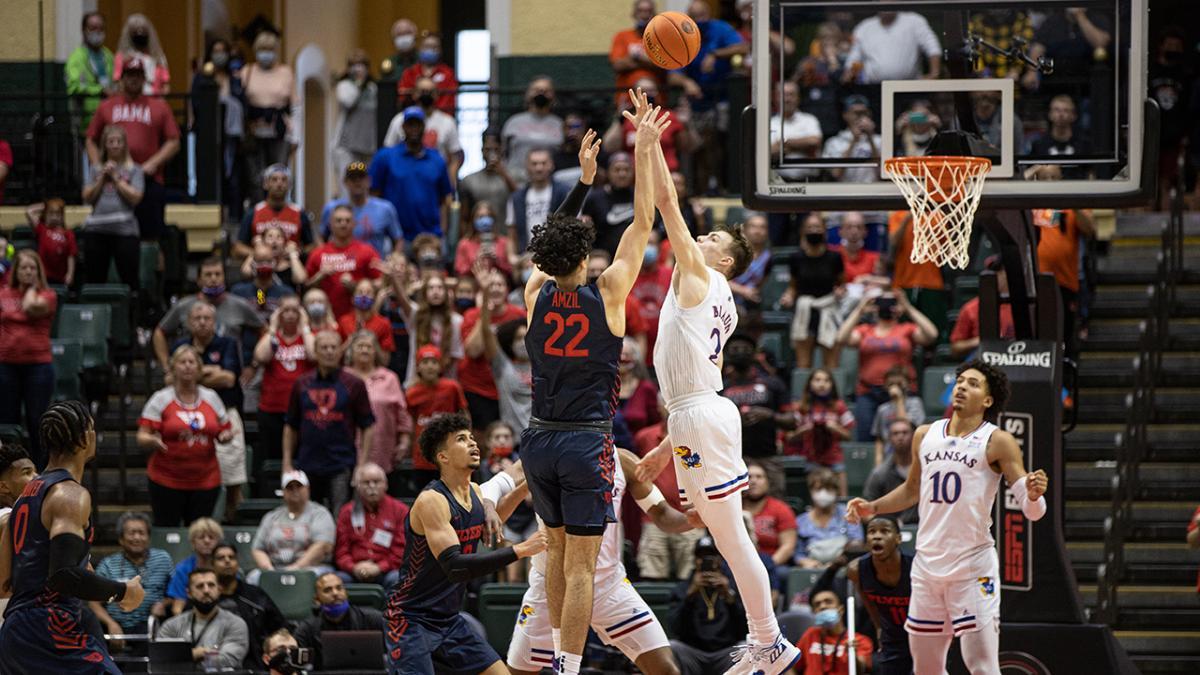 Layup в баскетболе