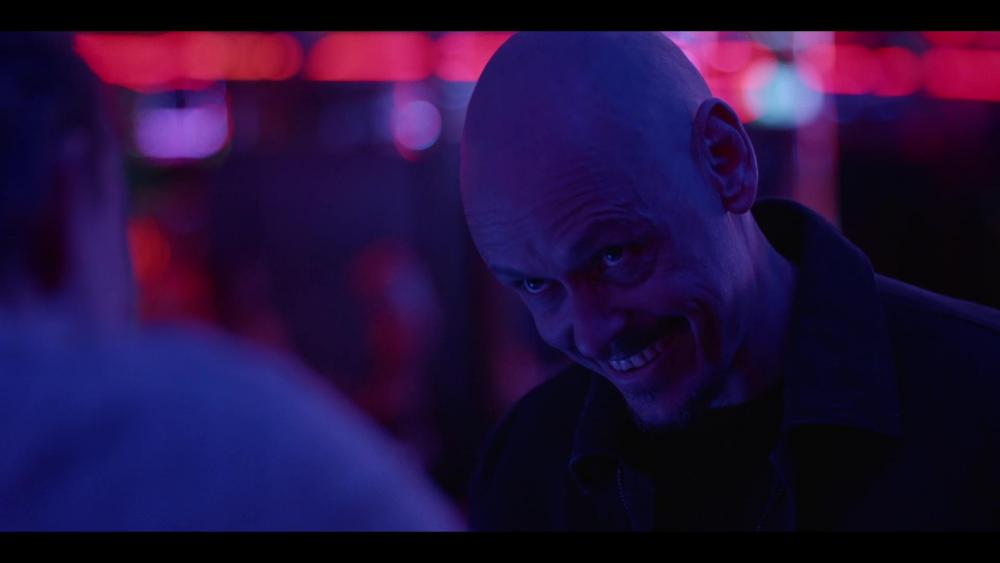 Mr.Inbetween.S01E01.Pee.Pee.Guy.1080p.AMZN.WEB-DL.H.264.RUS.LF.DD5.1.mkv_20220107_115141.672.jpg