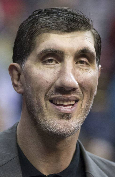 640px-Gheorghe_Muresan_(15833043052).jpg