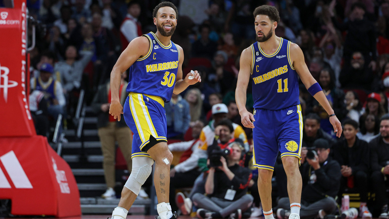 74 очка на двоих от "Splash Brothers", 30+18 подборов Энтони Дэвиса и