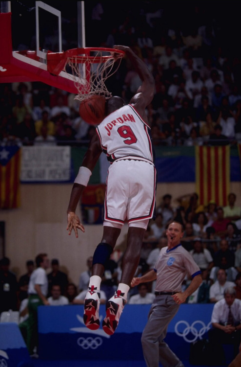 Michael Jordan at the 1992 Olympic Games in Barcelona_140307.jpg
