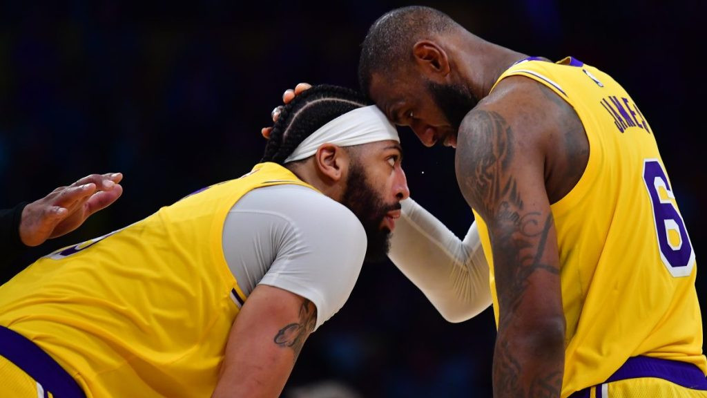 LEBRON Лос Анджелес Лейкерс