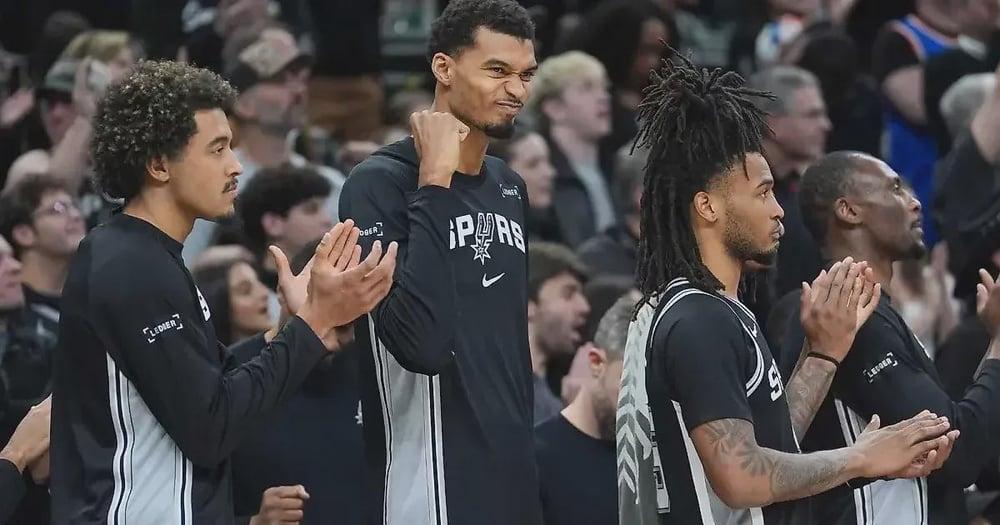 Вембаньяма поедет со «Сперс» на выездной матч против «Гризлис»: «Выглядит отлично»