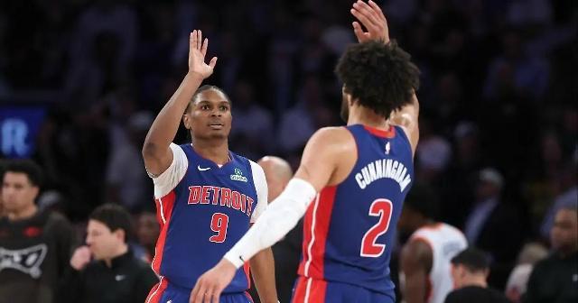 «Пистонс» второй год подряд лидируют в НБА по данкам 