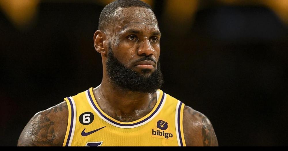 Джини Басс не уверена, что Леброн останется в «Лейкерс»: «Он пока никак не обозначил своих намерений»