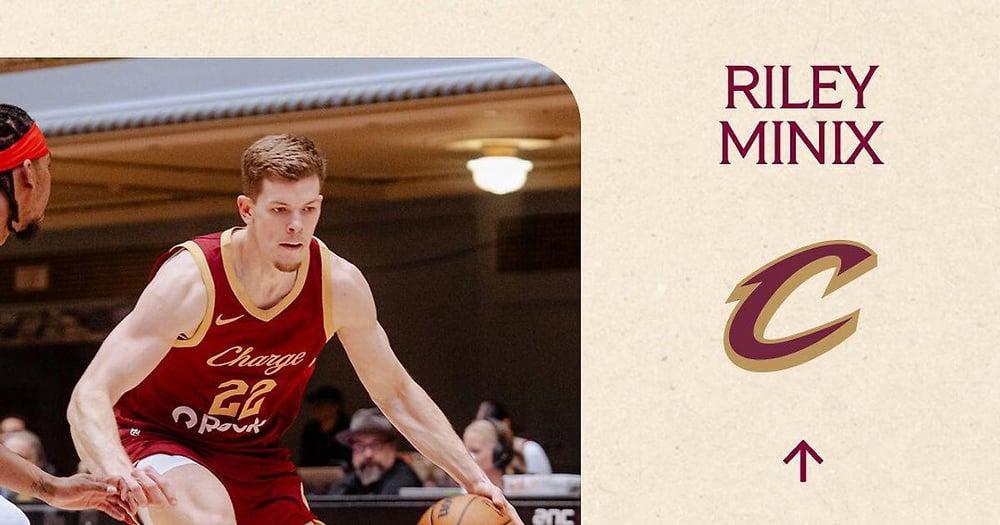 Райли Миникс подписал двусторонний контракт с «Кливлендом»