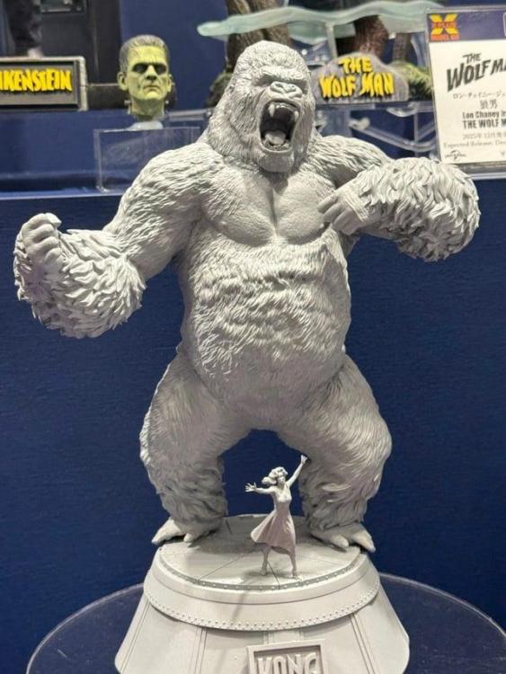a-new-king-kong-2005-sculpture-by-x-plus-is-on-the-way-v0-80a7l6lvtqvf1.jpg