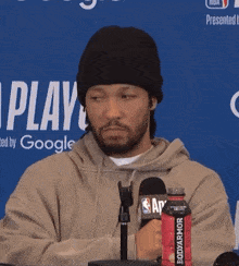 jalen-brunson-shaking-head.gif.59c73dbd760e2274ecad0e68f19f8031.gif
