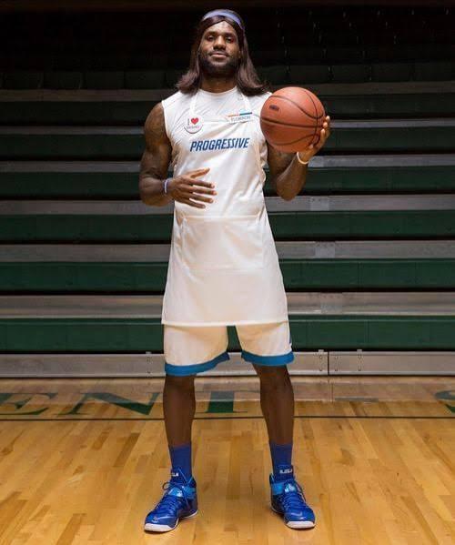 how-much-longer-could-lebron-hypothetically-play-if-he-v0-soa6pog1ykpf1.jpeg.e2378fd034a0e94dad299623a4f4b12f.jpeg